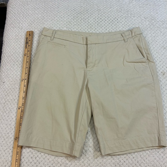 Patagonia women’s shorts perfect for summer weekend. - Picture 8 of 8